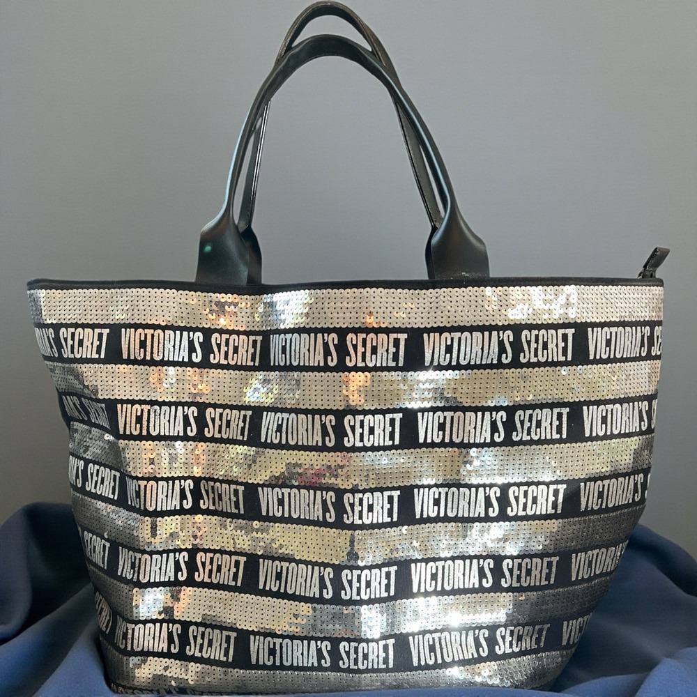 Victoria's‎ Secret Silver Sequin Stripe Large Zip Tote Shoulder Bag